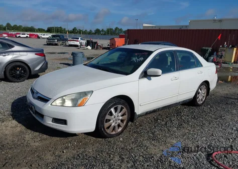 2007 Honda Accord 3.0 Se из США, поврежденный, VIN 1HGCM66437A069379
